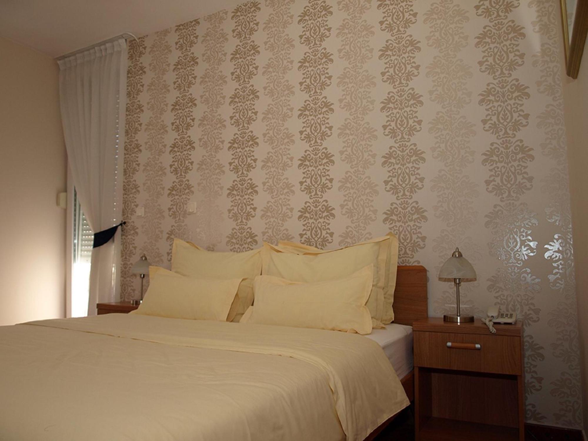 Hotel Neva Podstrana Habitación foto